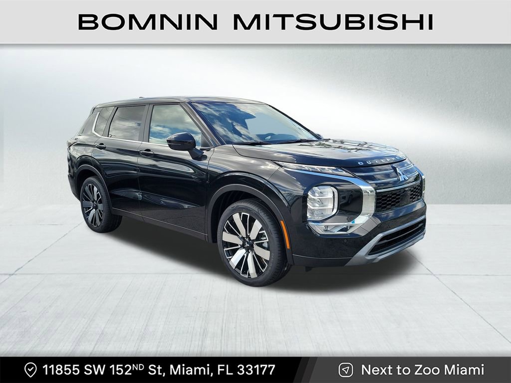 New 2025 Mitsubishi Outlander SE image 1