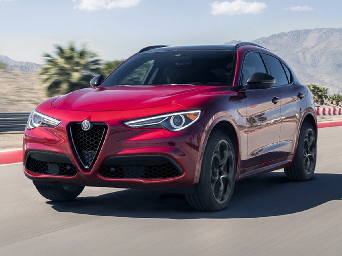 Used 2023 Alfa Romeo Stelvio Veloce AWD/4WD video 1