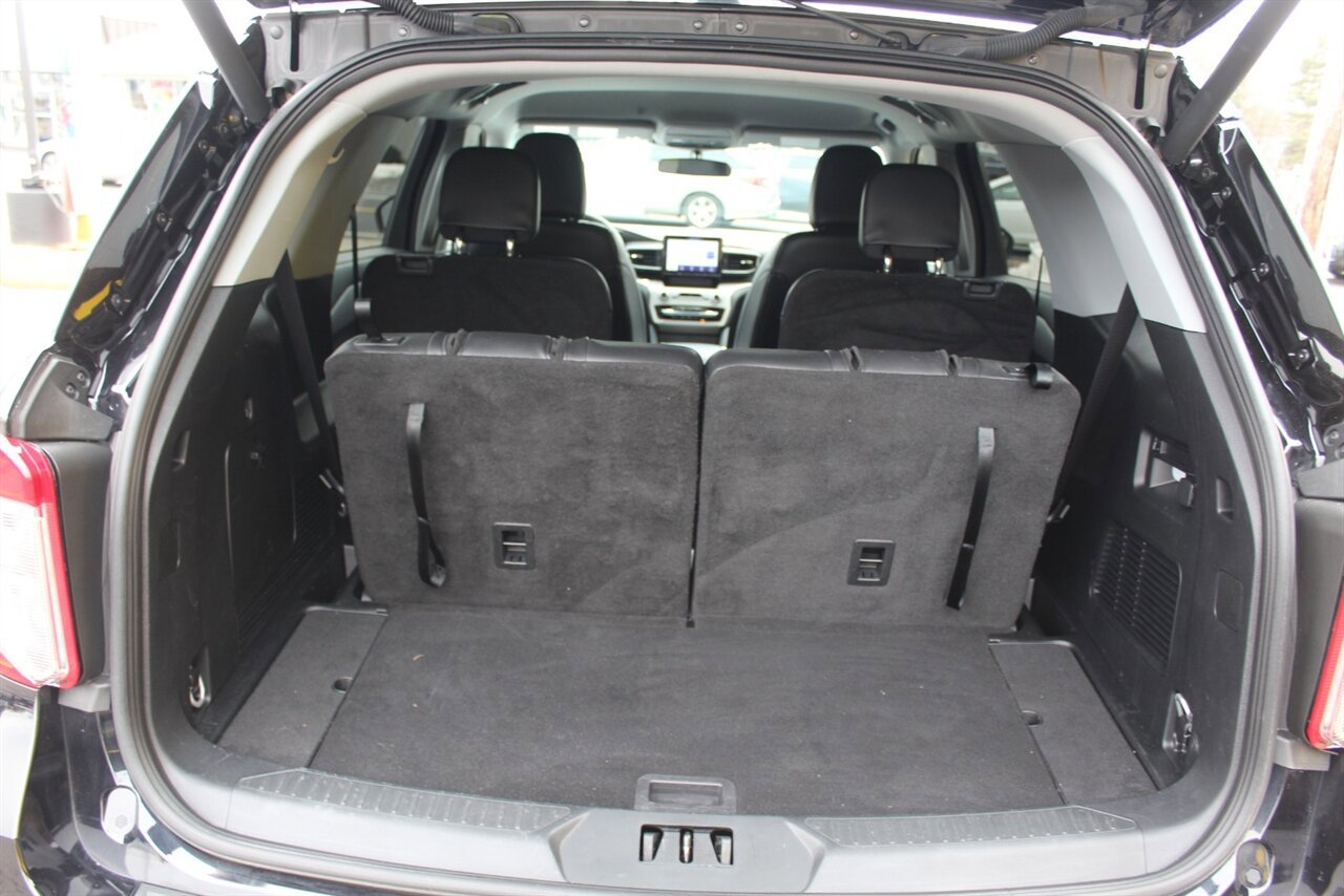 Used 2023 Ford Explorer XLT w/ Equipment Group 202A AWD/4WD image 20