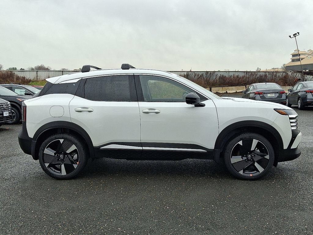 New 2026 Nissan Kicks SR w/ Cold Weather Package AWD/4WD image 8