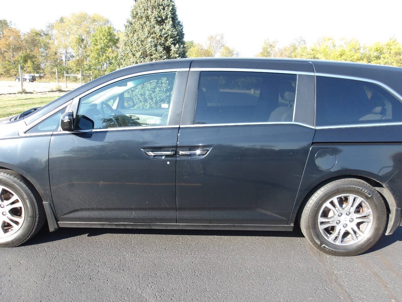Used 2011 Honda Odyssey EX-L image 36