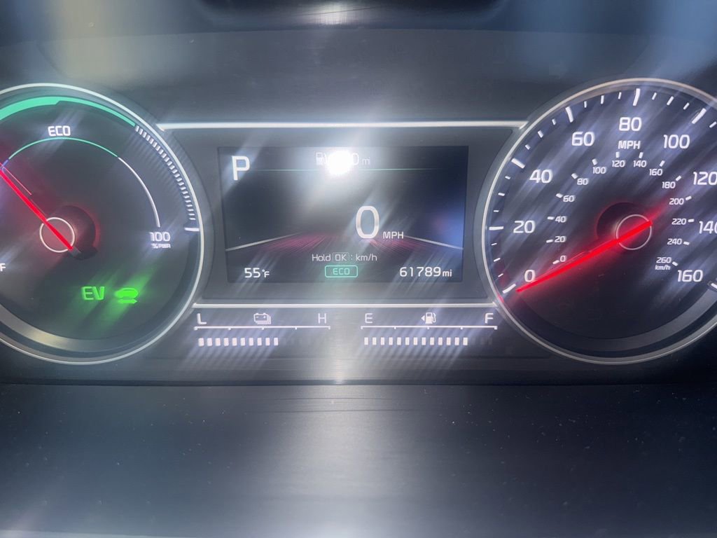 Used 2021 Kia Sorento EX image 2