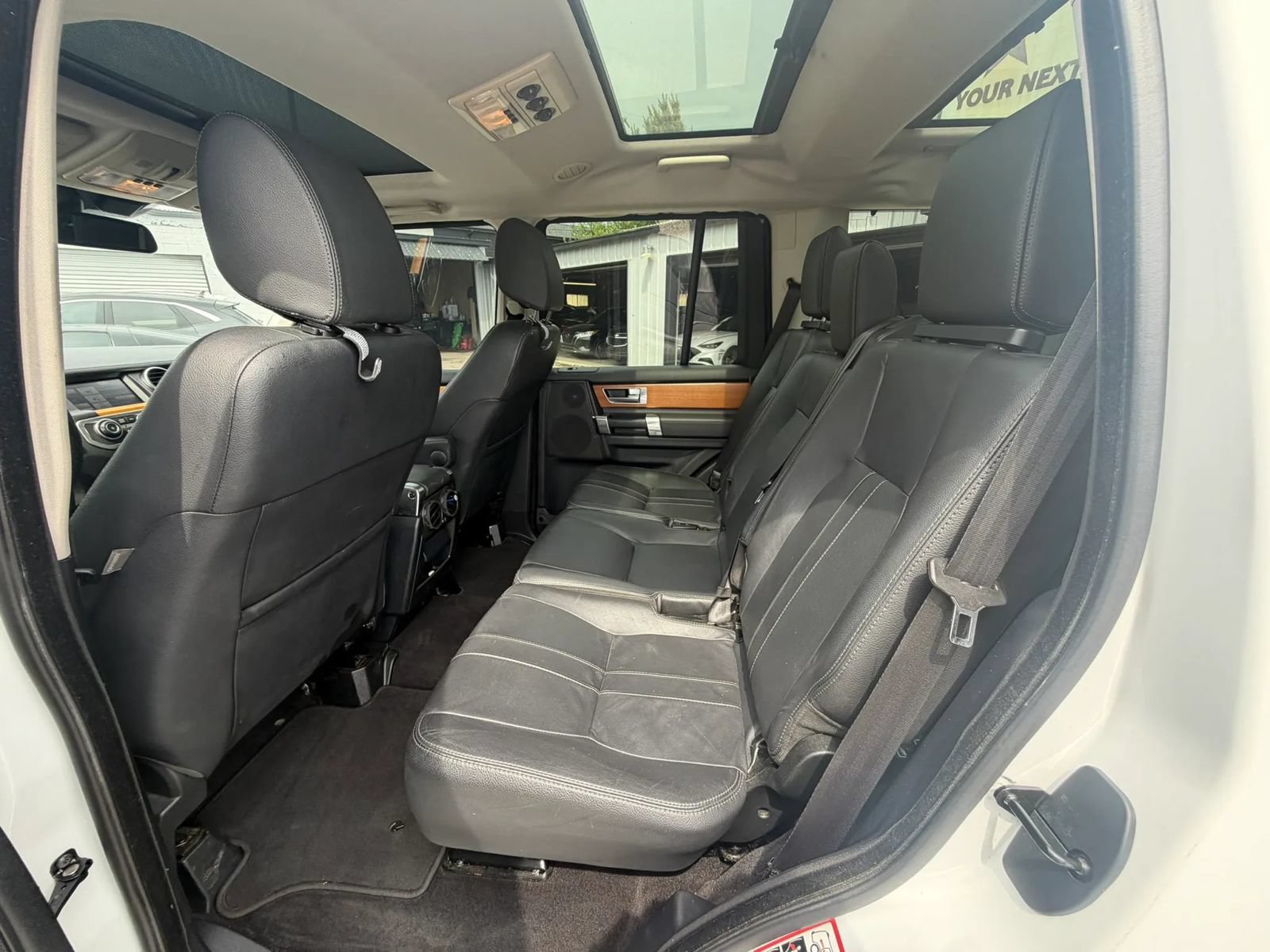 Used 2014 Land Rover LR4 HSE AWD/4WD image 17