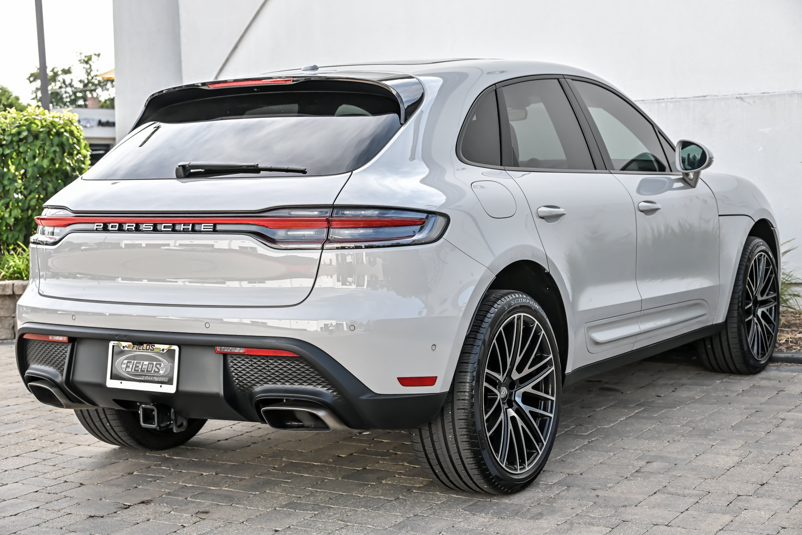 Used 2025 Porsche Macan w/ Premium Package Plus AWD/4WD image 13