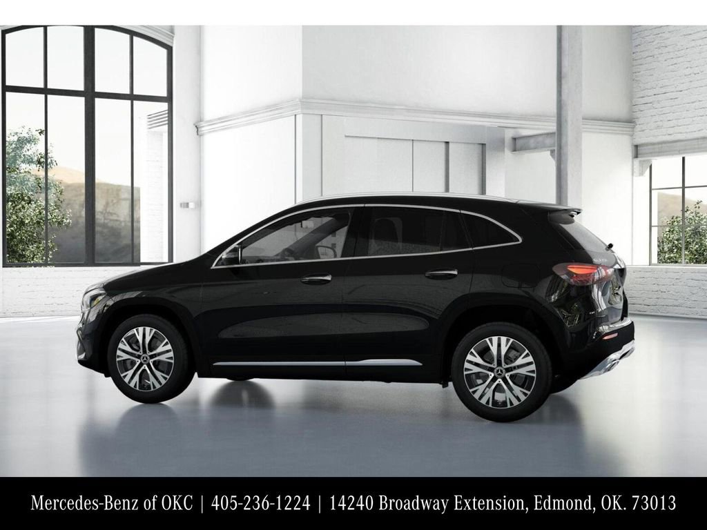 Used 2025 Mercedes-Benz GLA 250 4MATIC image 32