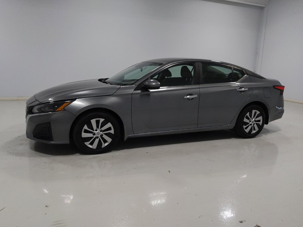 Used 2023 Nissan Altima 2.5 S FWD image 2
