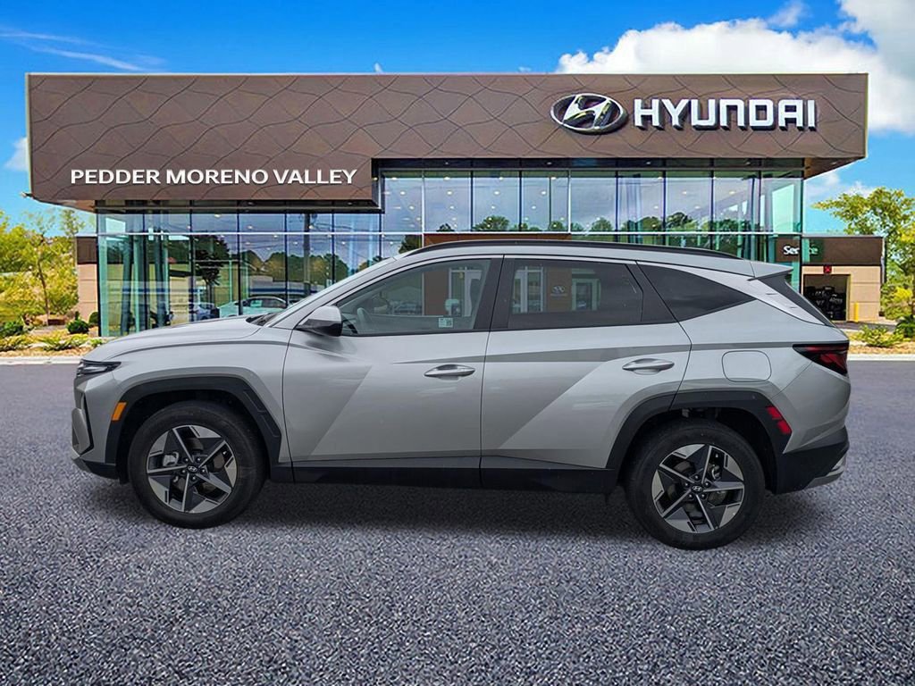 Certified 2025 Hyundai Tucson SEL AWD/4WD image 6