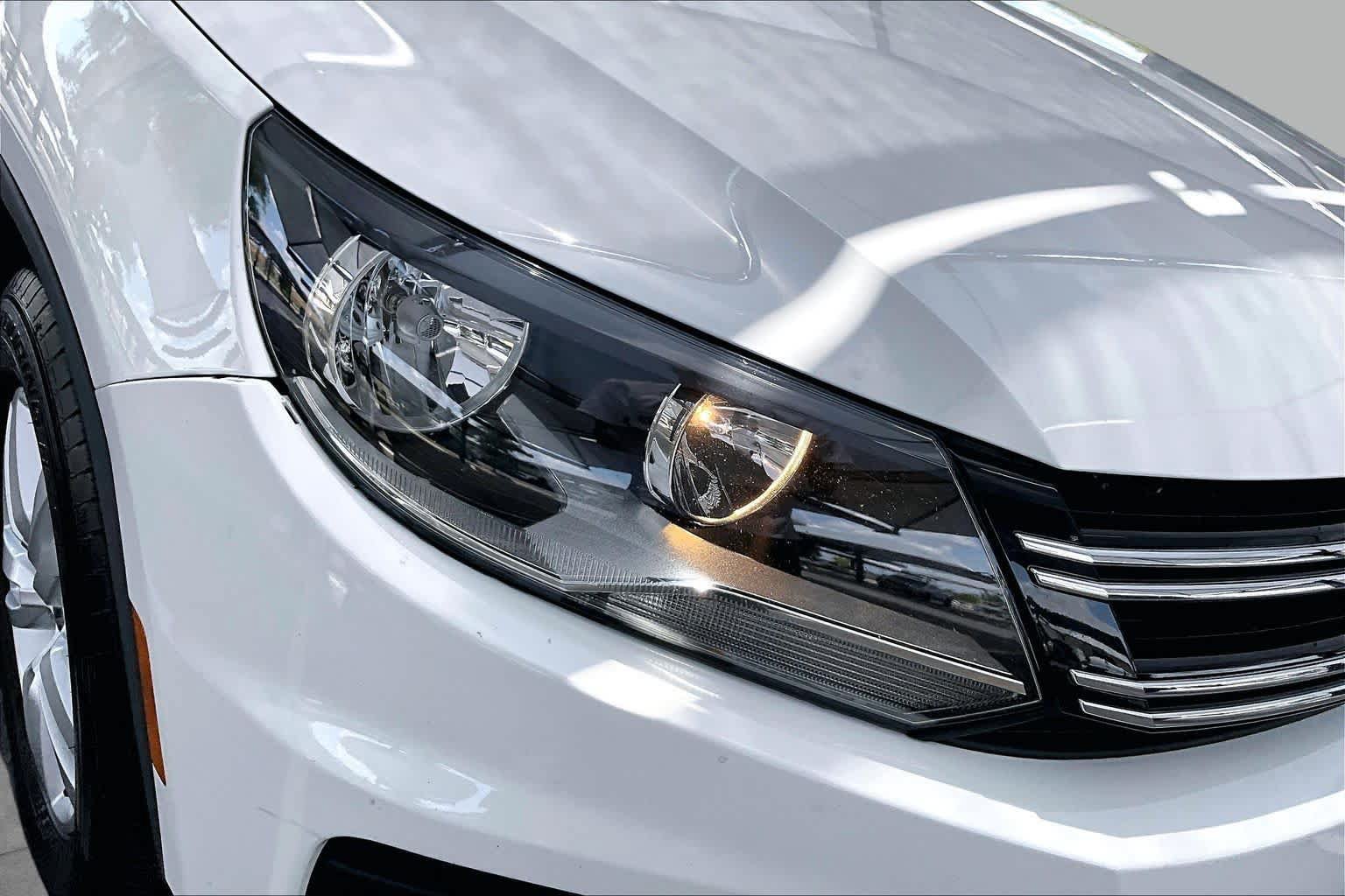 Used 2017 Volkswagen Tiguan S AWD/4WD image 28