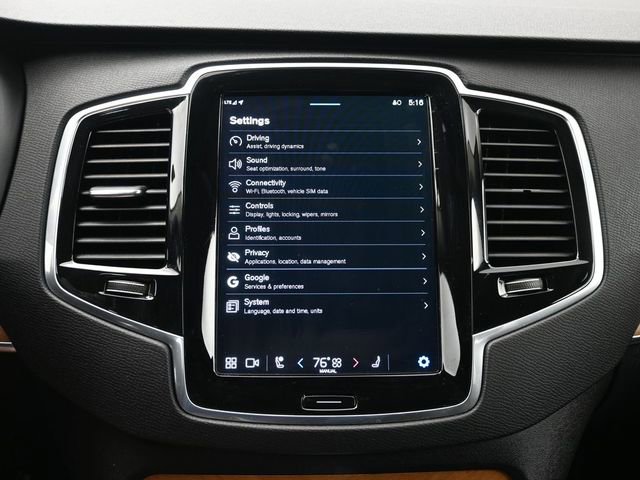 Used 2024 Volvo XC90 B5 Plus w/ Protection Package Premier image 15