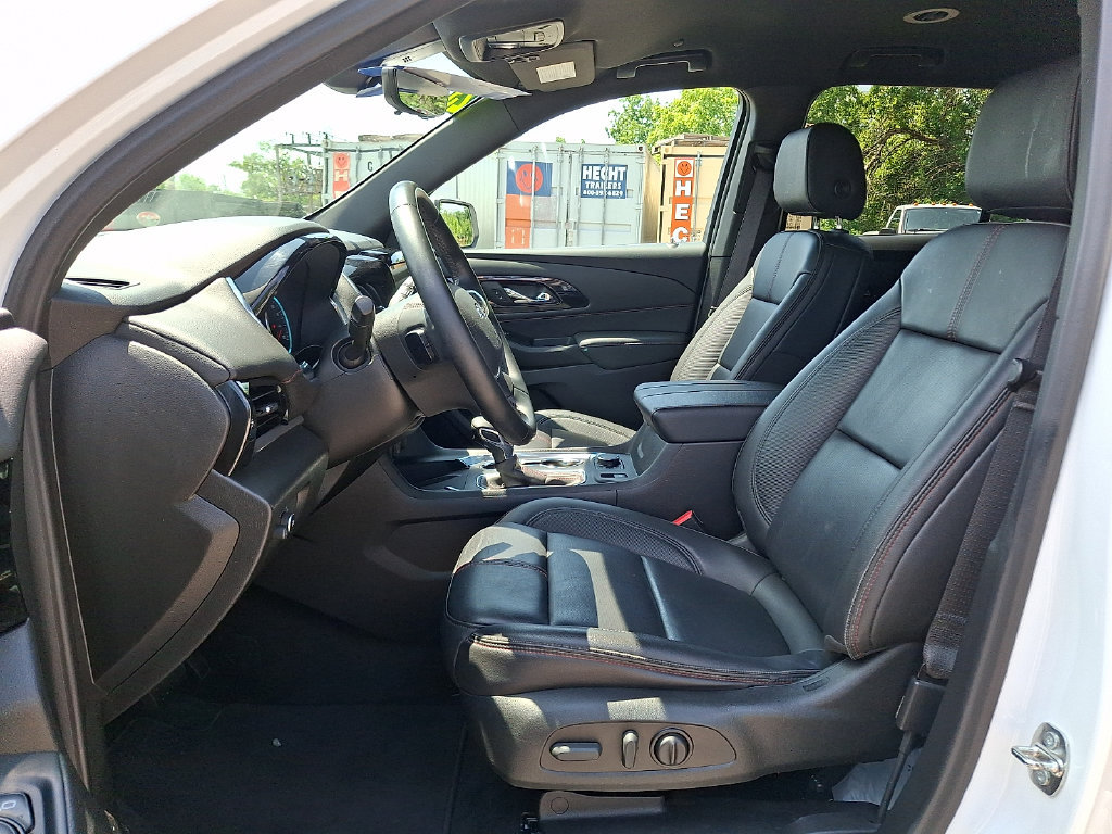 Used 2023 Chevrolet Traverse RS AWD/4WD image 16