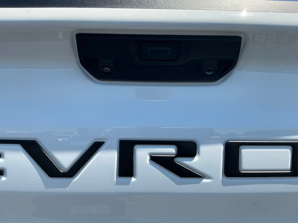 Used 2024 Chevrolet Silverado 1500 LT AWD/4WD image 9