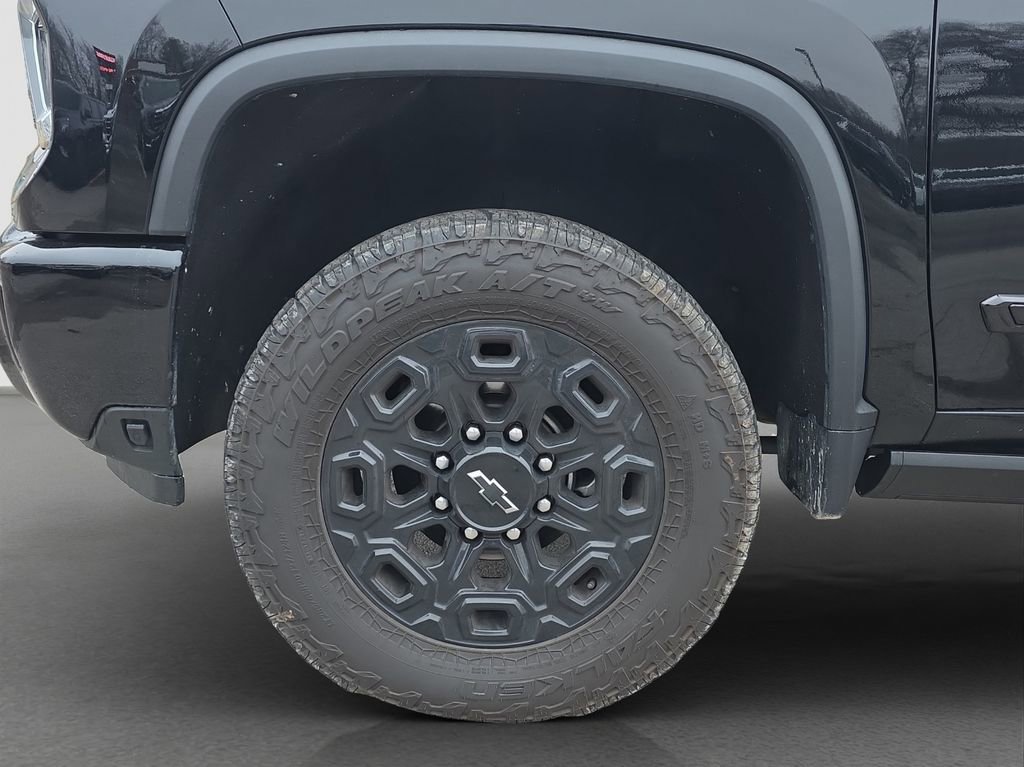 Used 2024 Chevrolet Silverado 3500 High Country w/ High Country Premium Package image 4