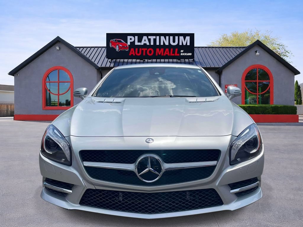 Used 2013 Mercedes-Benz SL 550 w/ Premium Pkg image 2