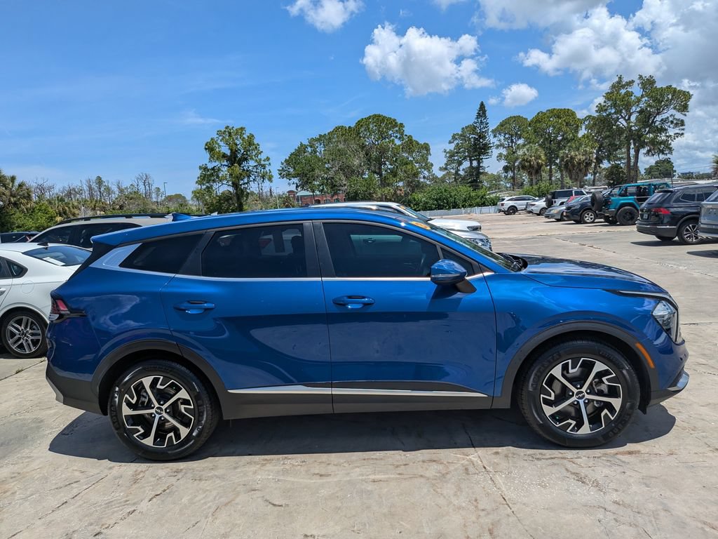 Certified 2023 Kia Sportage EX FWD image 10