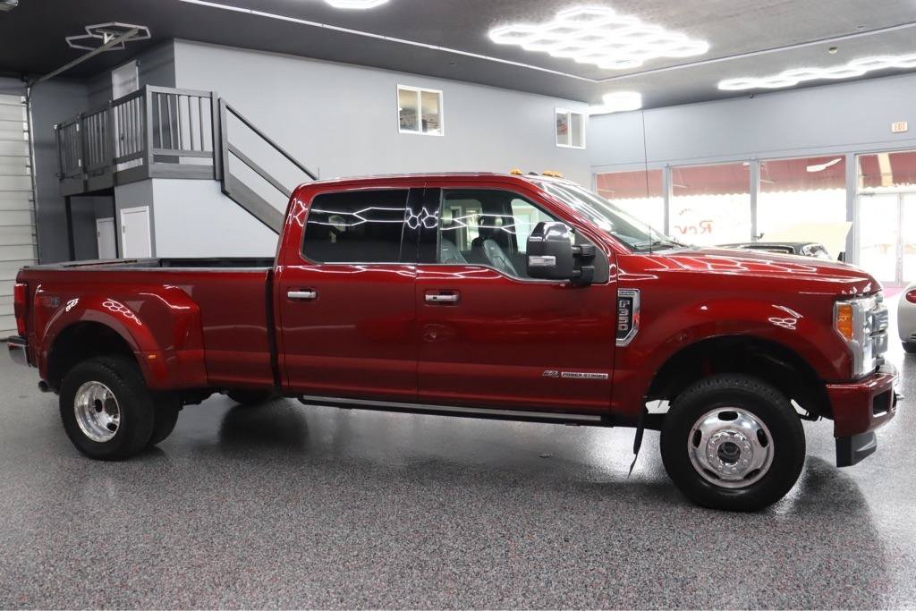 Used 2017 Ford F350 Platinum w/ Platinum Ultimate Package AWD/4WD image 10