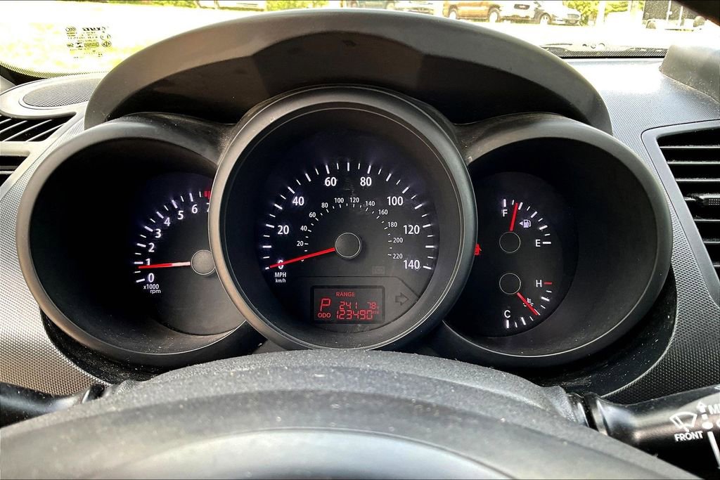 Used 2013 Kia Soul FWD image 12