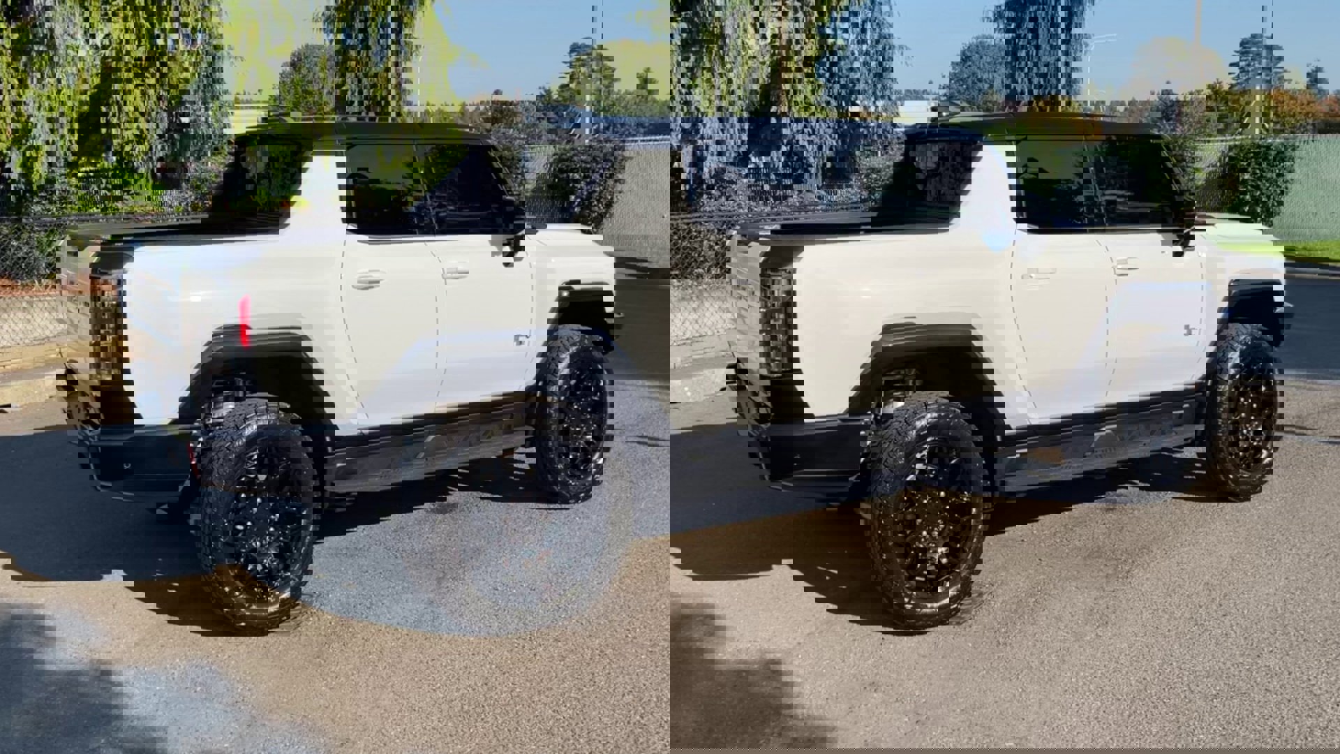 New 2026 GMC Hummer EV 4x4 Crew Cab image 75