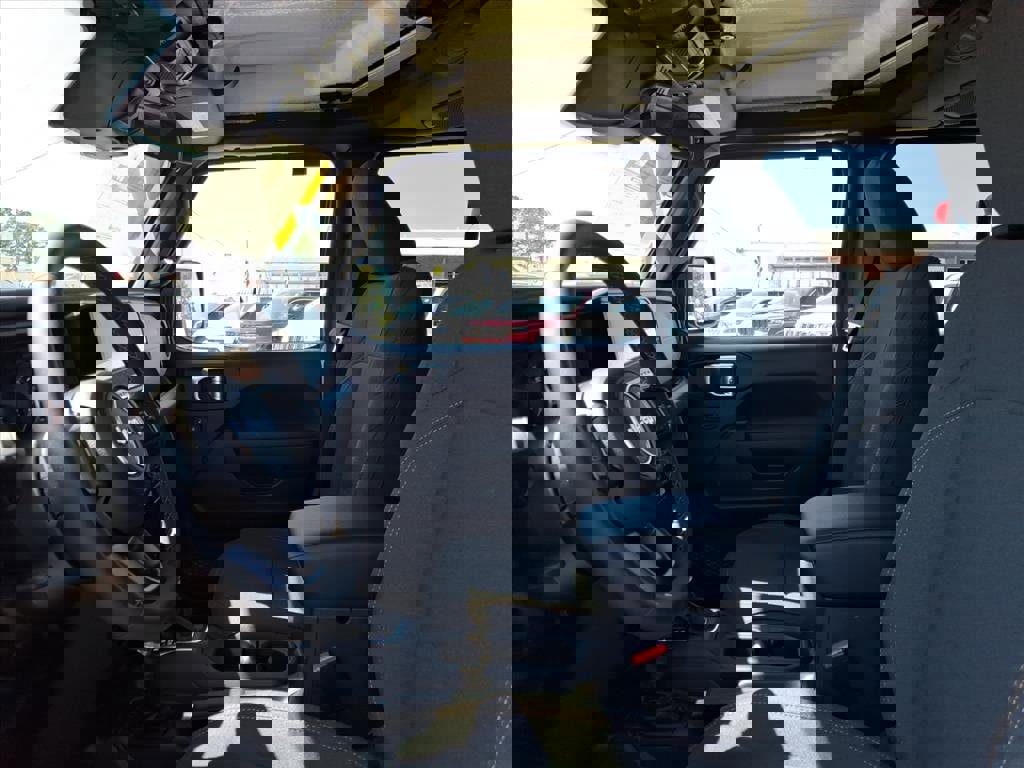 New 2026 Jeep Gladiator Sport image 5