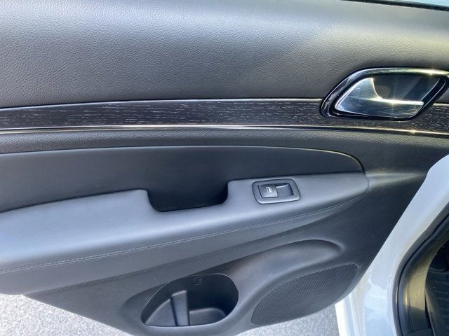 Used 2020 Jeep Grand Cherokee High Altitude image 12