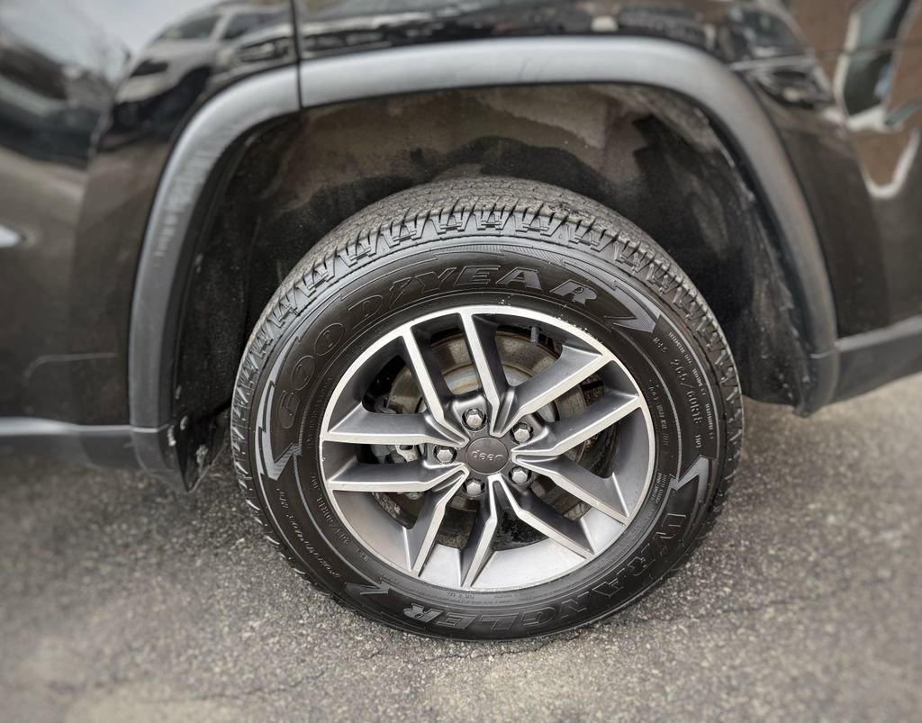 Used 2022 Jeep Grand Cherokee Limited w/ Tech Group image 10