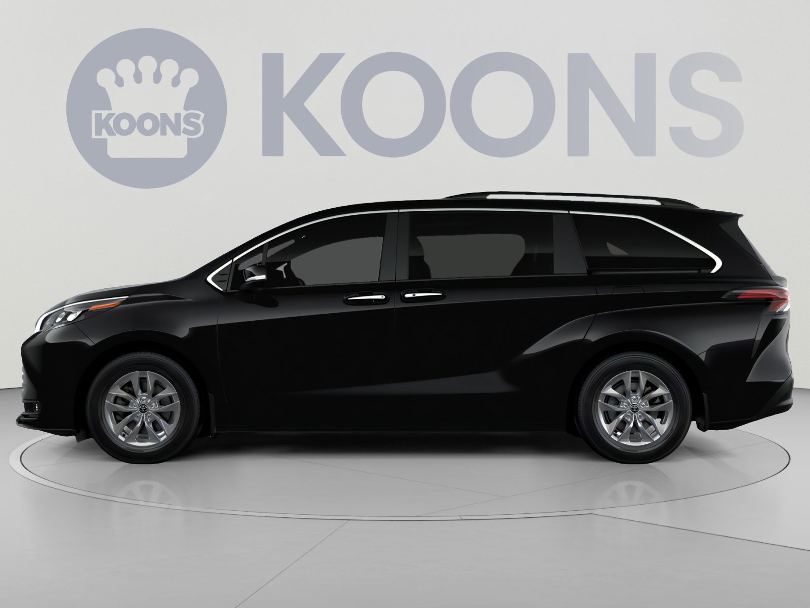 New 2026 Toyota Sienna XLE AWD/4WD image 5