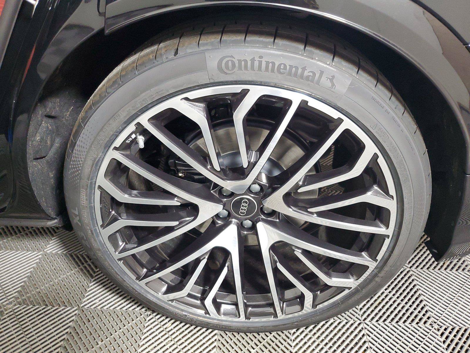 New 2026 Audi SQ8 Prestige AWD/4WD image 11