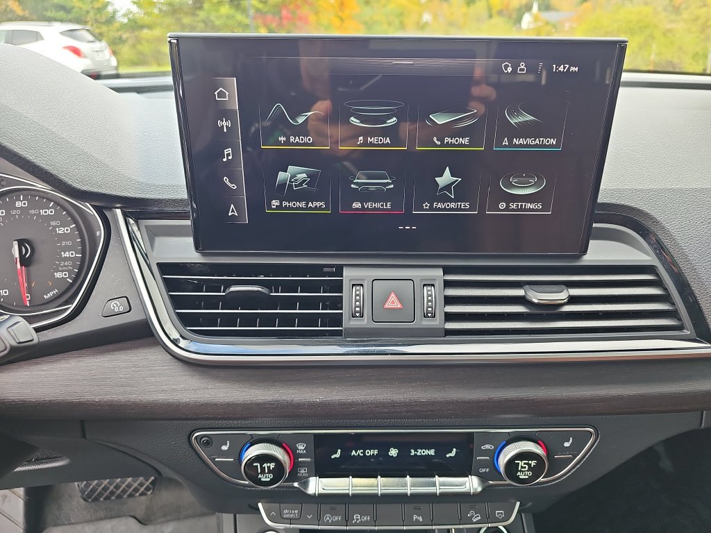 Used 2024 Audi Q5 2.0T Premium w/ Convenience Package AWD/4WD image 14