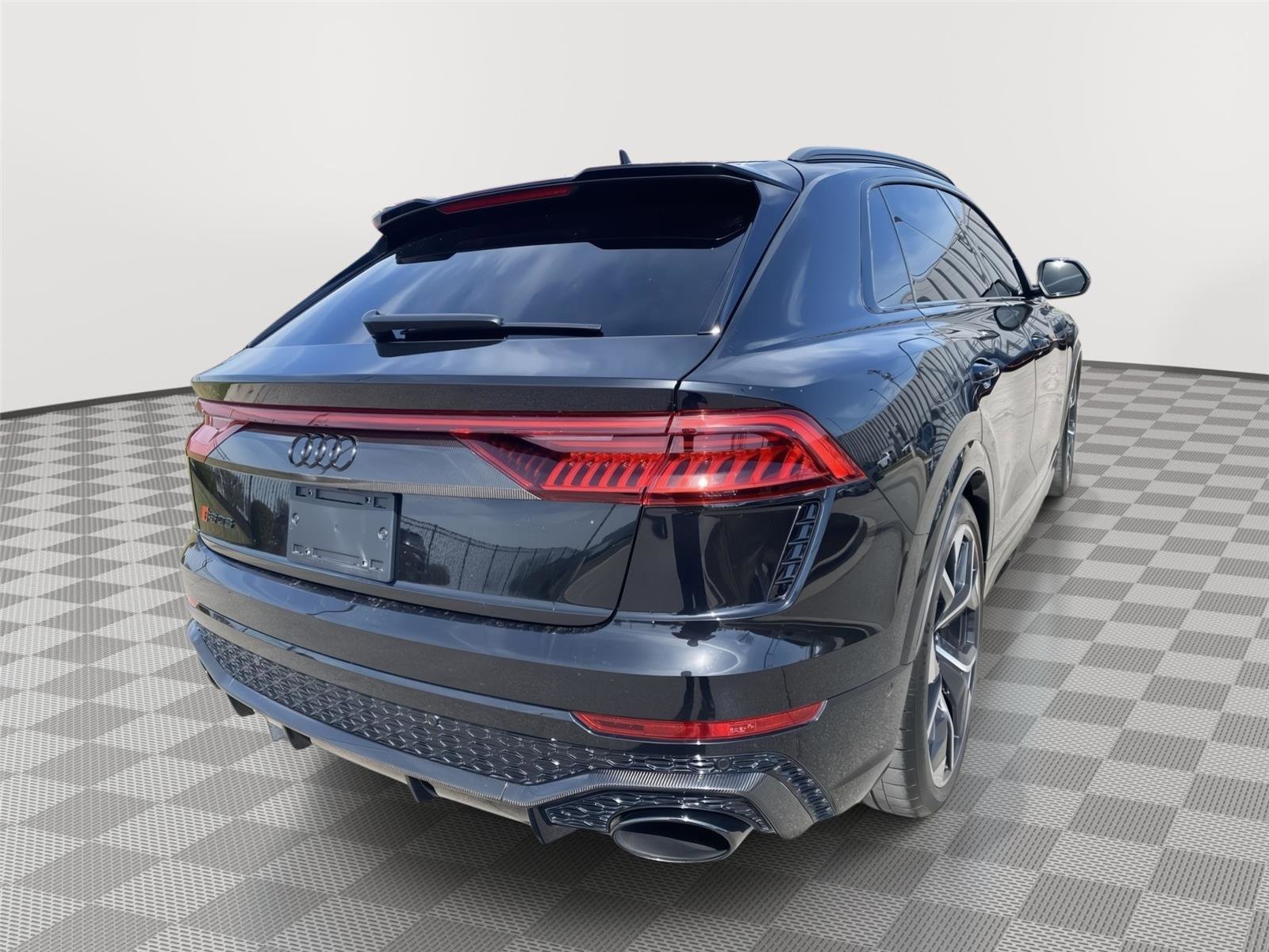 Used 2022 Audi RS Q8 w/ Carbon Optic Package image 5