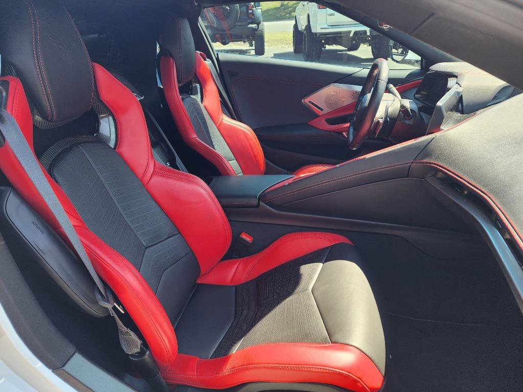 Used 2021 Chevrolet Corvette 2LT image 11