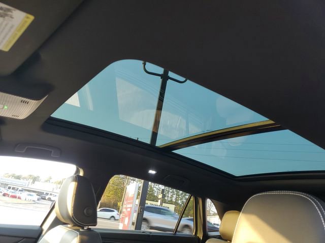 Certified 2026 Volkswagen Atlas Cross Sport SEL R-Line image 19