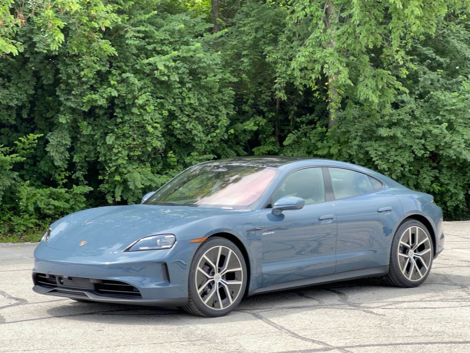 New 2026 Porsche Taycan AWD/4WD image 1