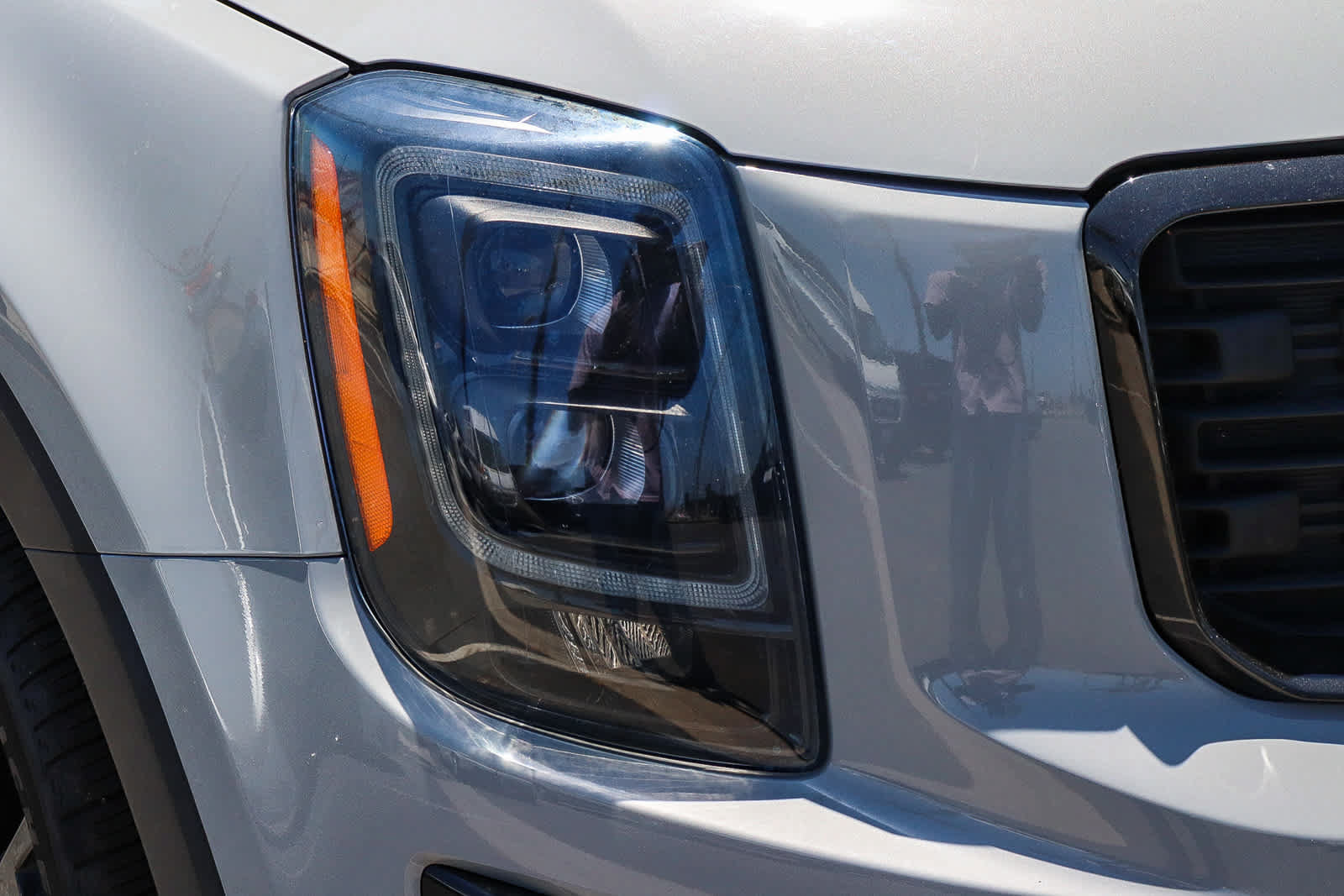 Used 2021 Kia Telluride EX w/ EX Premium Package AWD/4WD image 11