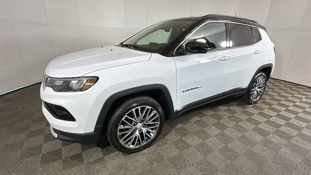 Used 2023 Jeep Compass Limited w/ Elite Group AWD/4WD image 7