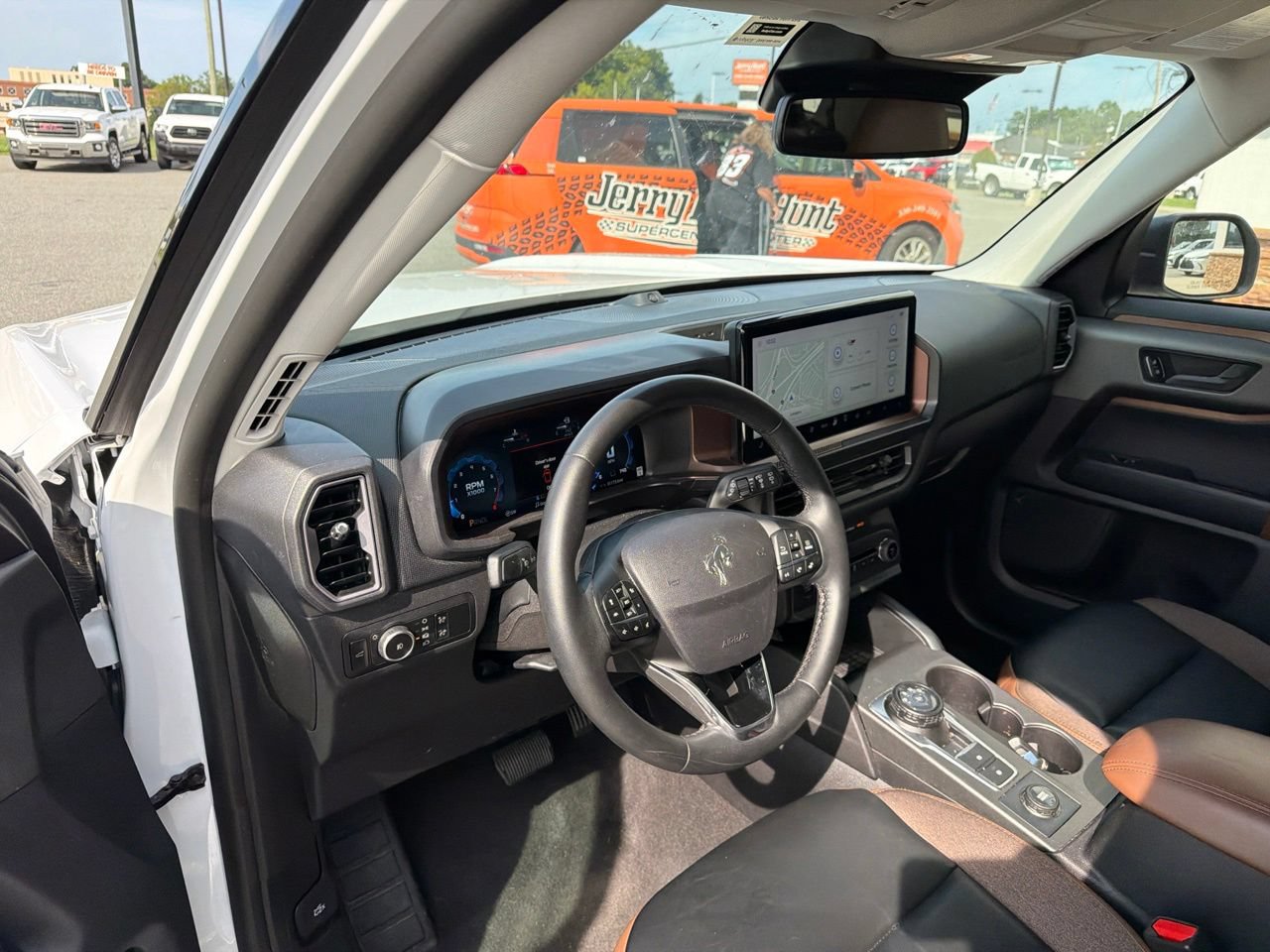 Used 2025 Ford Bronco Sport Outer Banks w/ Outer Banks Tech Package+ AWD/4WD image 4