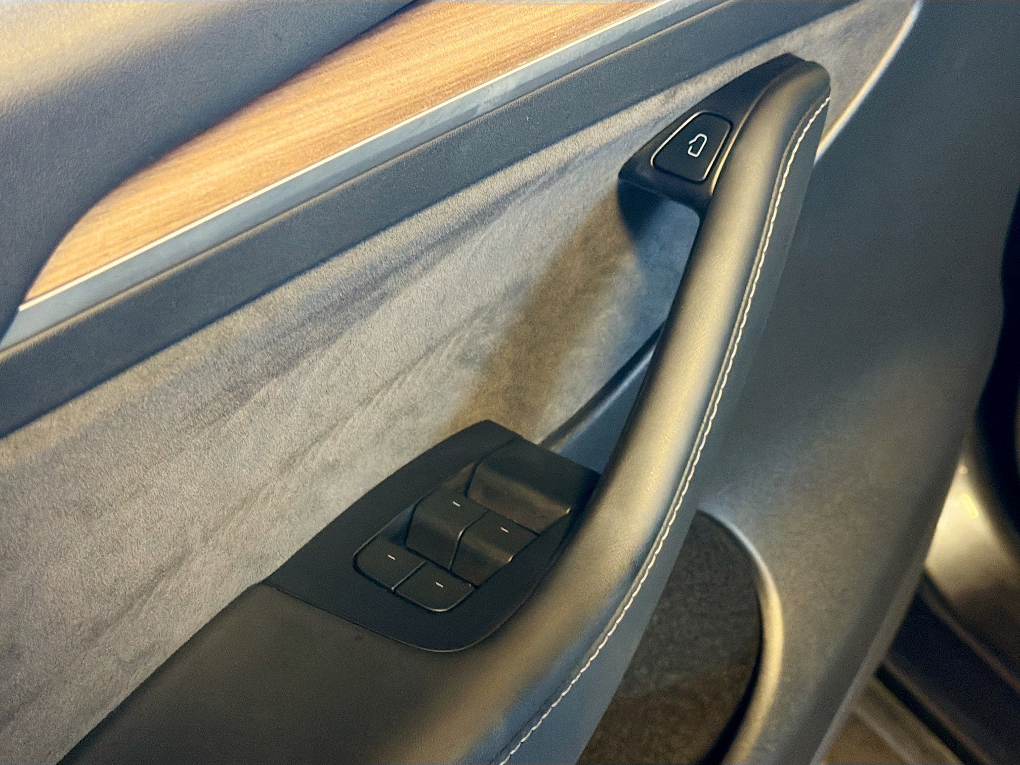 Used 2024 Tesla Model Y Long Range image 15