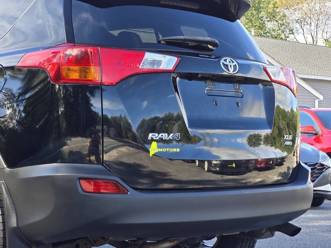 Used 2013 Toyota RAV4 XLE AWD/4WD image 16