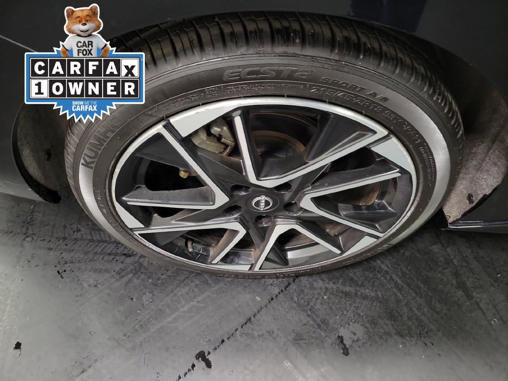 Used 2025 Nissan Sentra SR FWD image 11