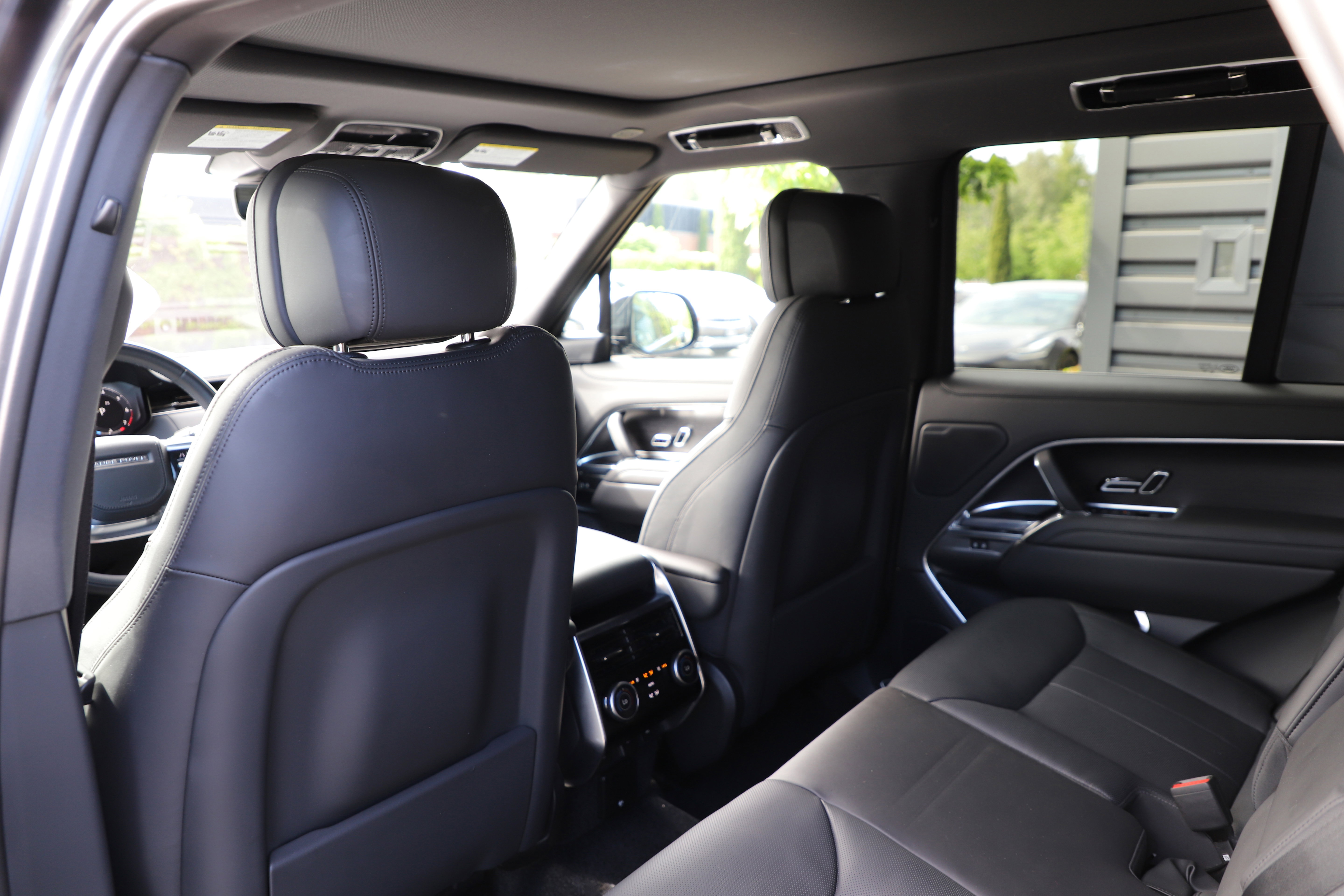 Certified 2023 Land Rover Range Rover SE AWD/4WD image 15
