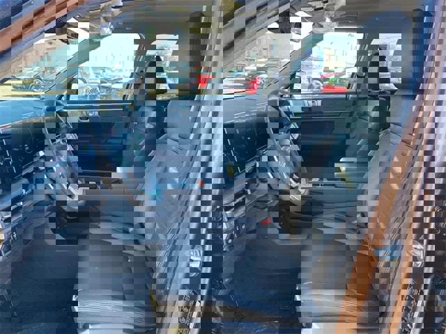 New 2025 Hyundai Santa Fe Limited image 9