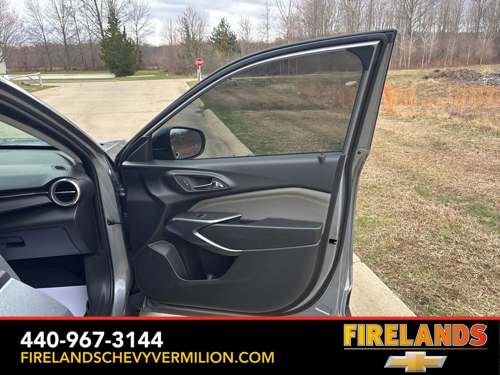 Certified 2025 Chevrolet Trax ACTIV w/ Sunroof Package image 29