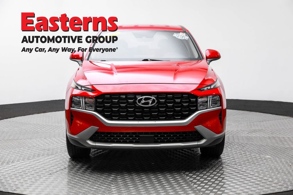 Used 2022 Hyundai Santa Fe SE image 2