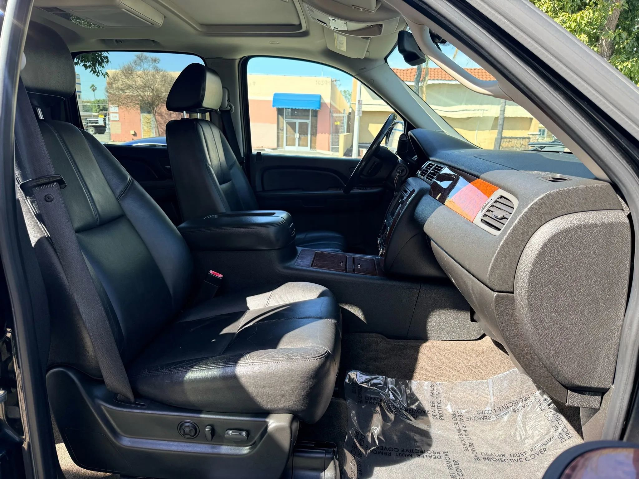 Used 2008 Chevrolet Avalanche LTZ w/ LTZ Preferred Equipment Group image 18