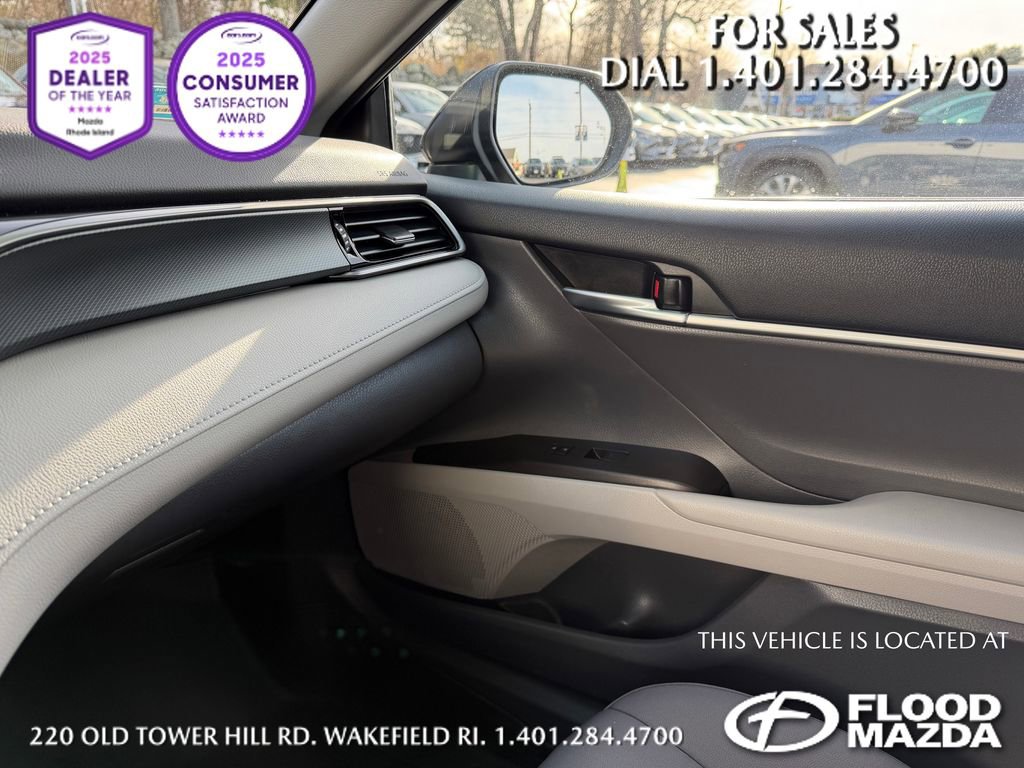 Used 2022 Toyota Camry LE image 16