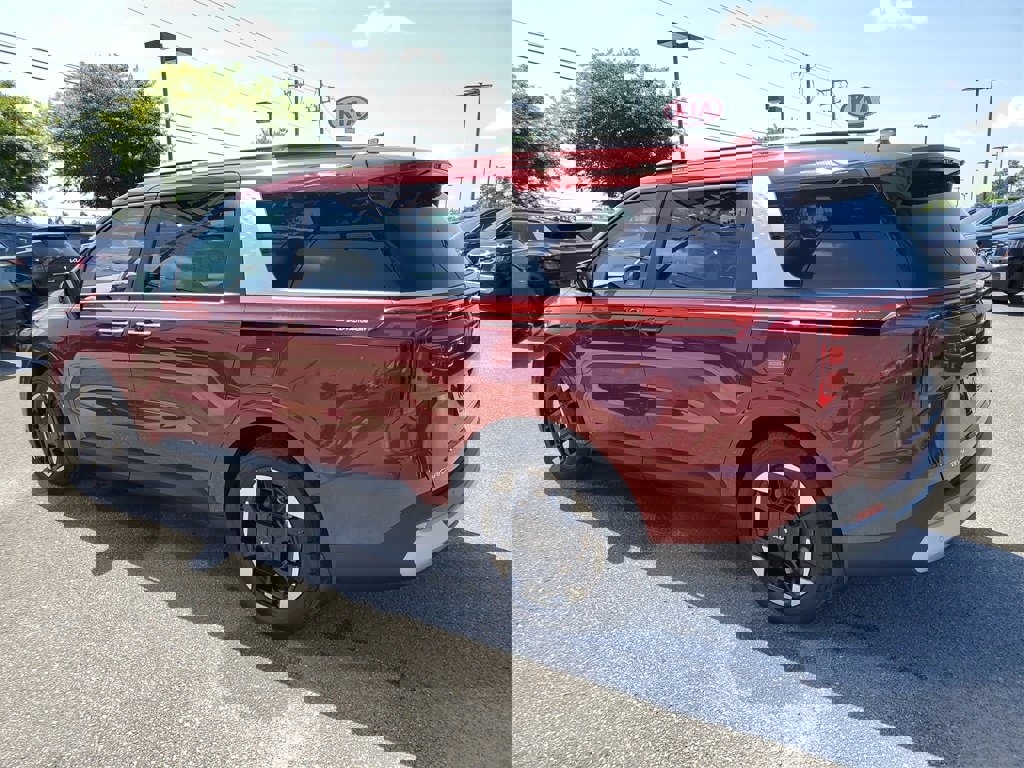 New 2026 Kia Carnival EX image 3