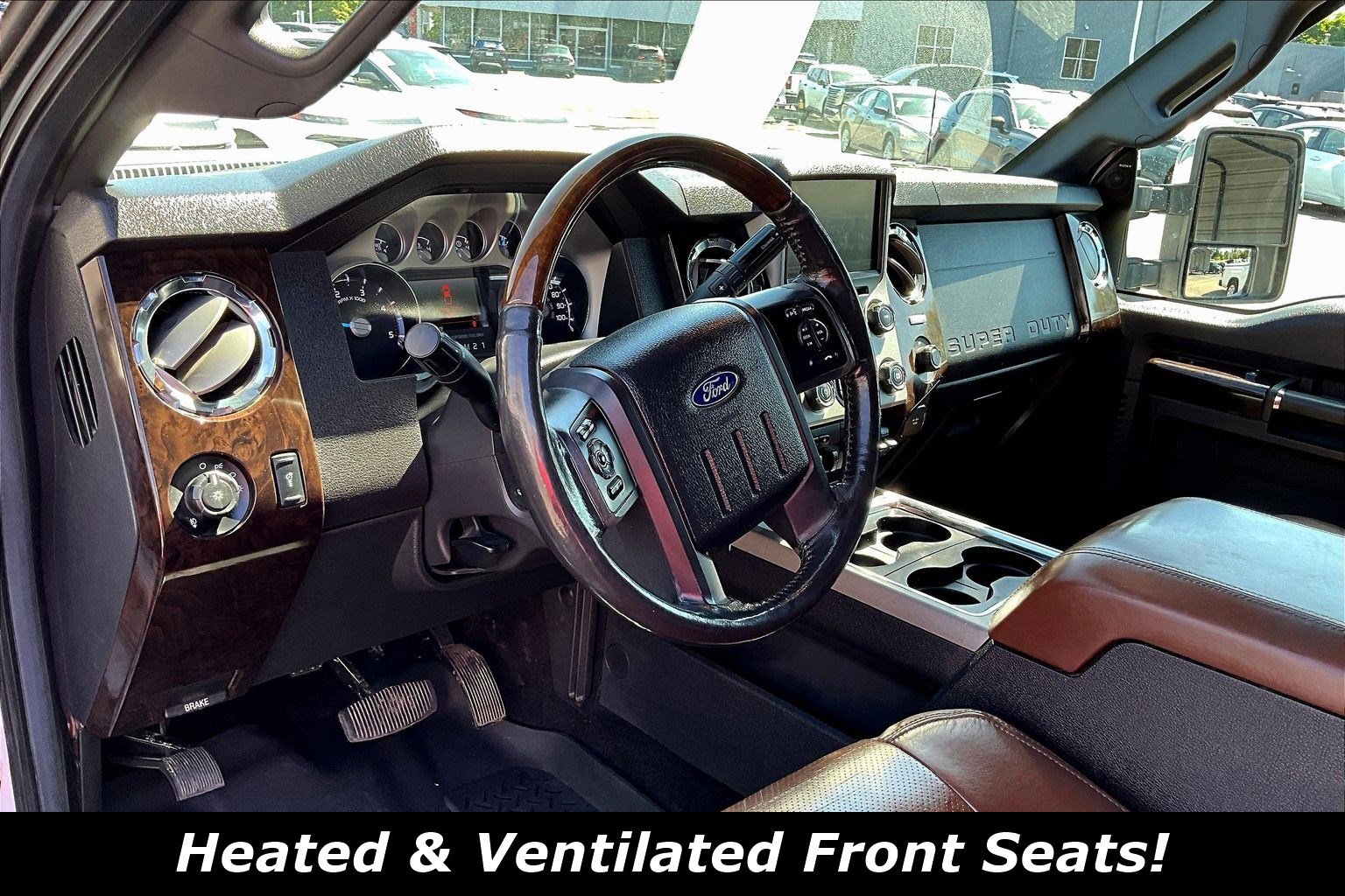 Used 2016 Ford F250 Platinum w/ FX4 Off-Road Package AWD/4WD image 4