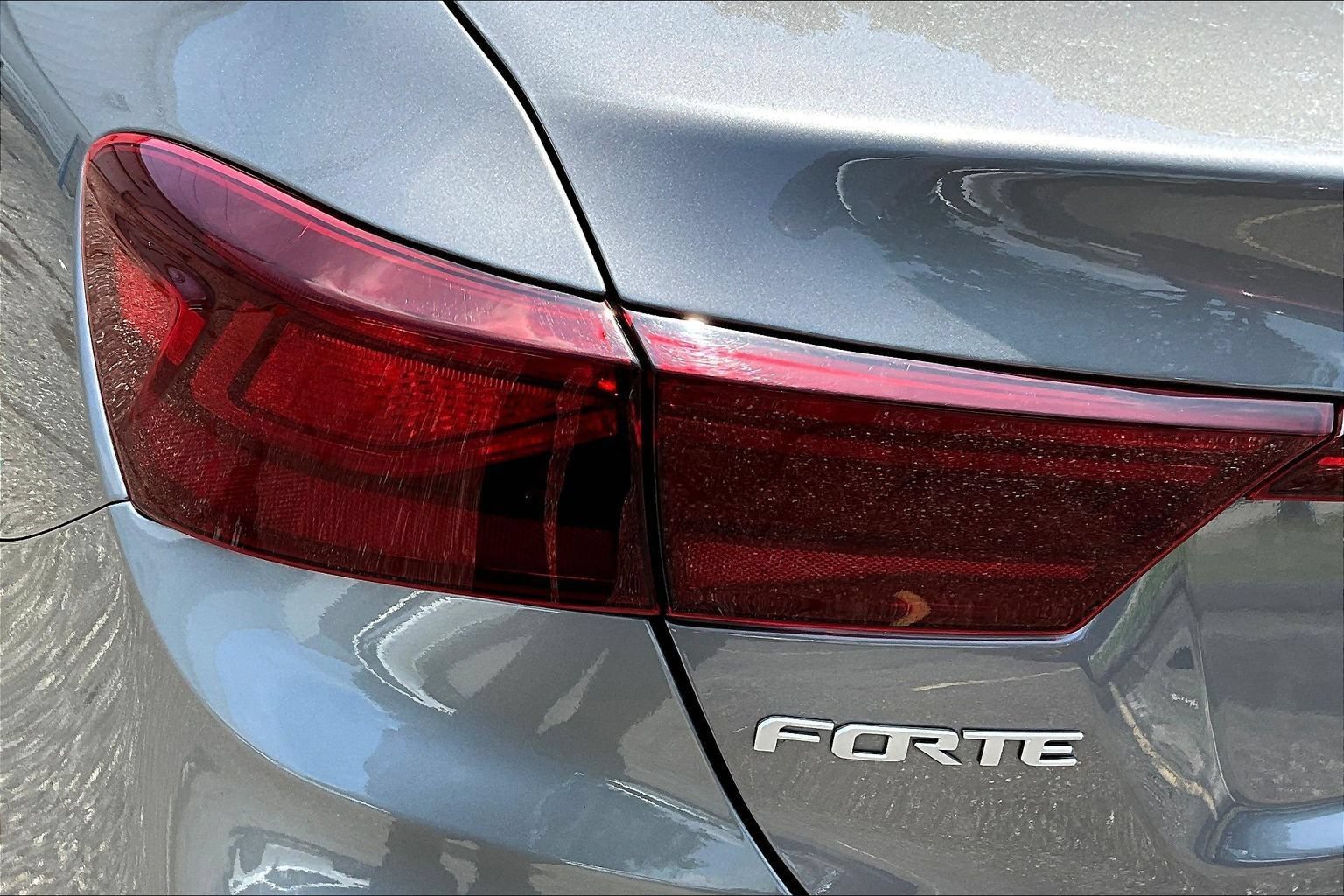 Used 2023 Kia Forte LXS FWD image 23