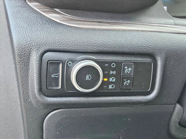 Used 2022 Ford Explorer Limited w/ Limited Technology Package RWD image 25