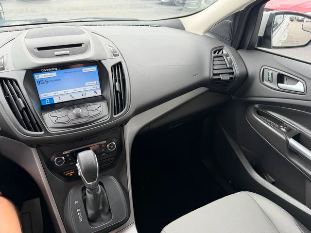 Used 2016 Ford Escape SE w/ Equipment Group 201A FWD image 16