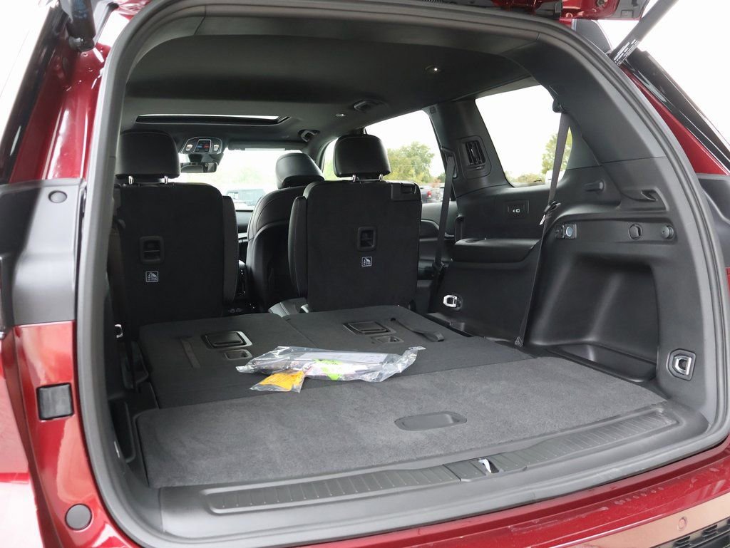 New 2025 Jeep Grand Cherokee L Altitude image 16