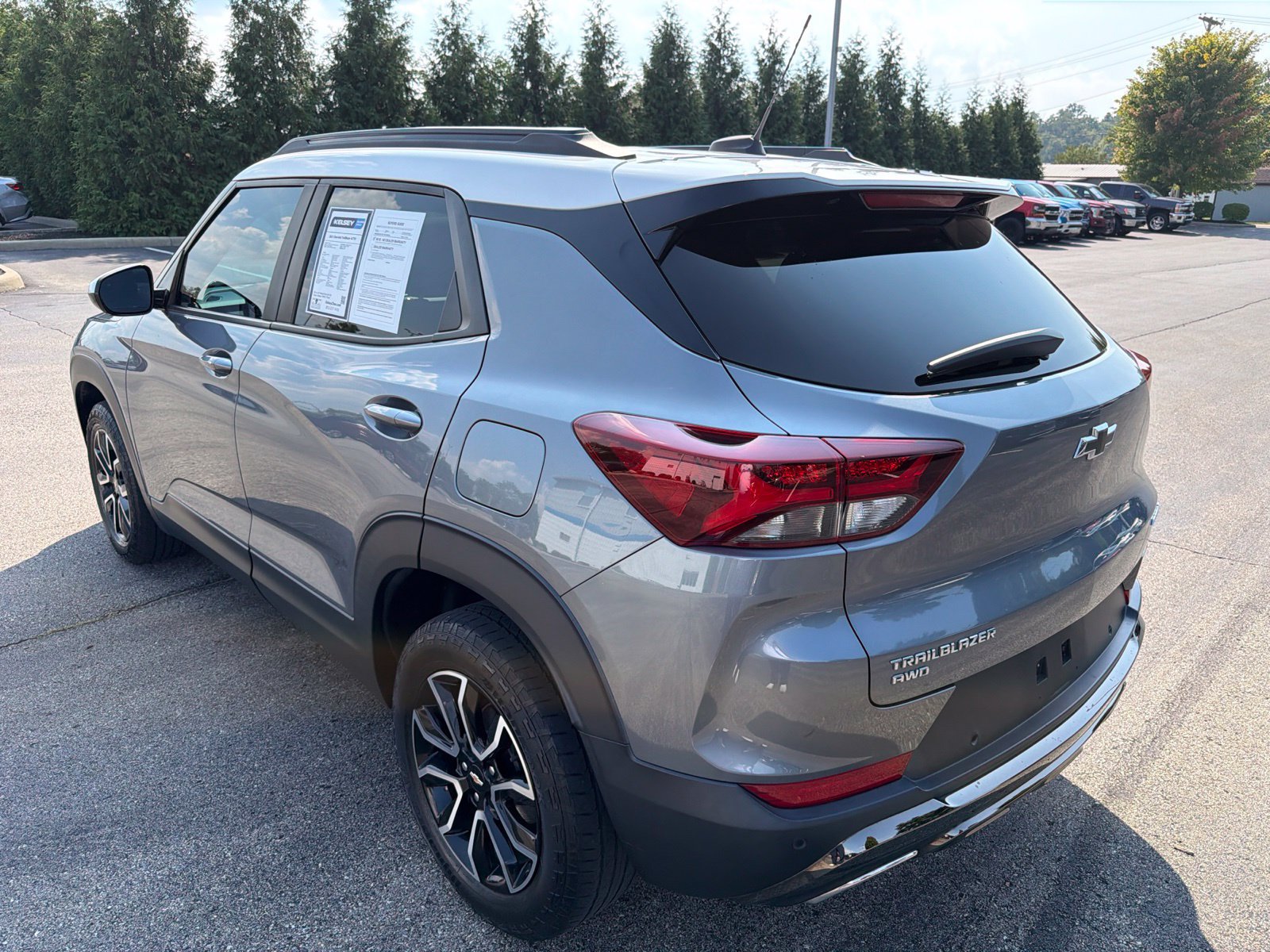 Used 2021 Chevrolet TrailBlazer ACTIV w/ Sun and Liftgate Package AWD/4WD image 3